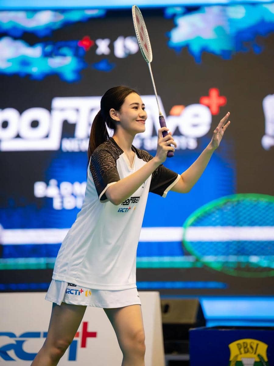 Aaliyah dan Thariq bertanding di kompetisi bulu tangkis