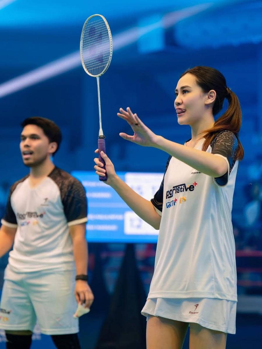 Aaliyah dan Thariq bertanding di kompetisi bulu tangkis