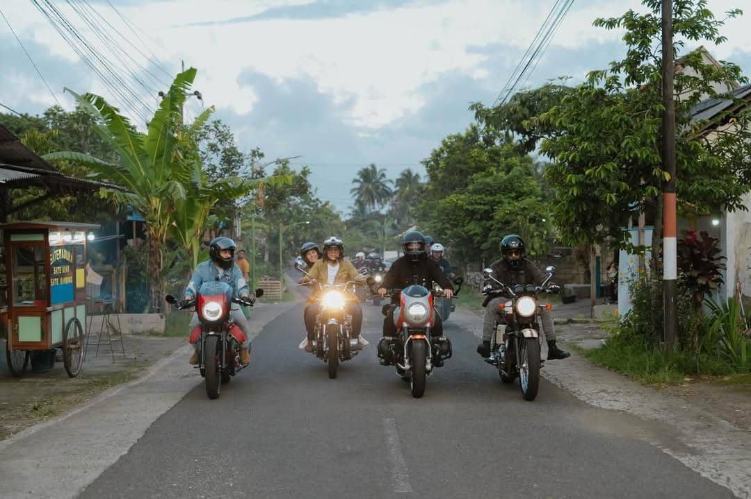 The Dudas-1 liburan bareng "Dilan dan Ancika" di Banyuwangi