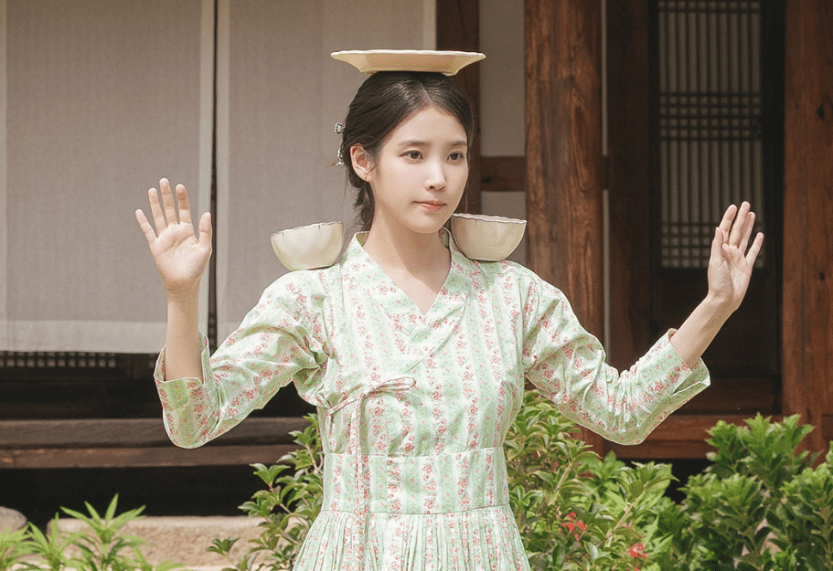 Cuplikan drama Korea Perfect Crown