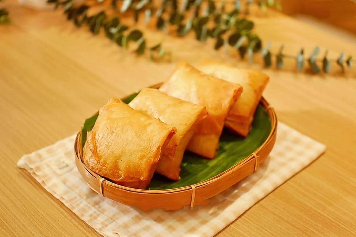 Resep Martabak Ayam Keju yang Gurih dengan Isian Melimpah