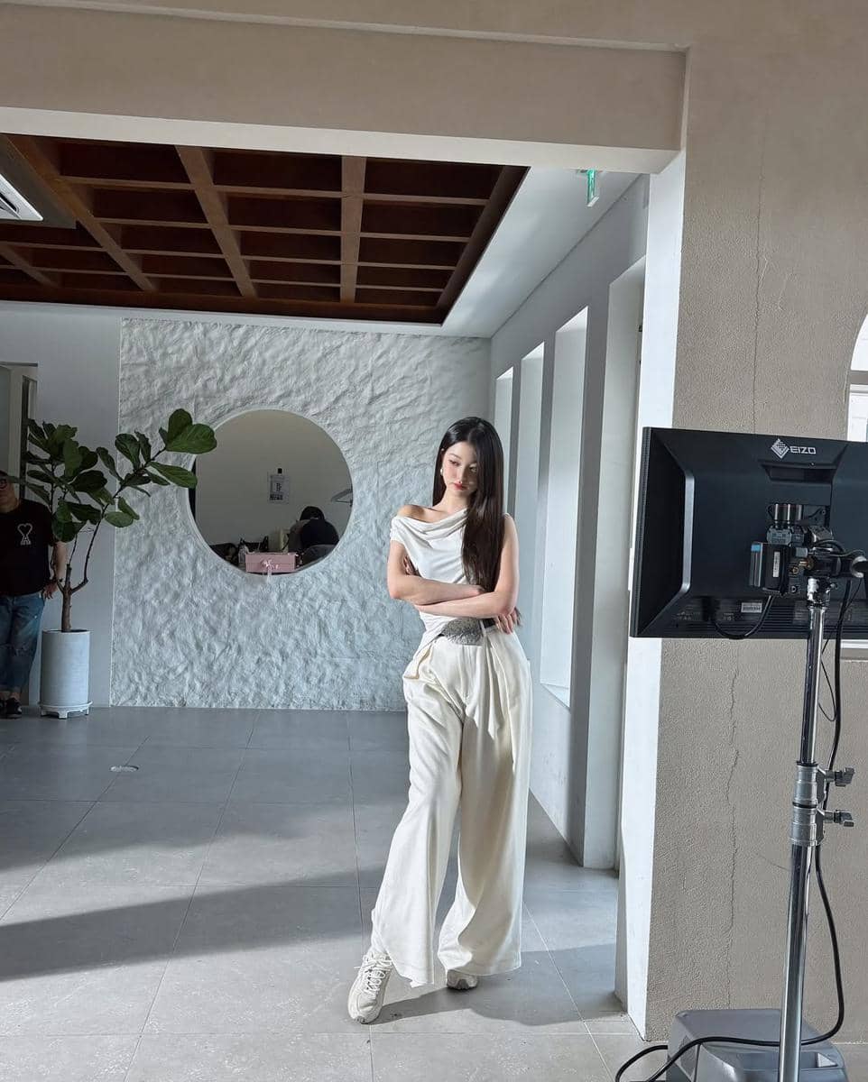 Gaya ala Jang Wonyoung