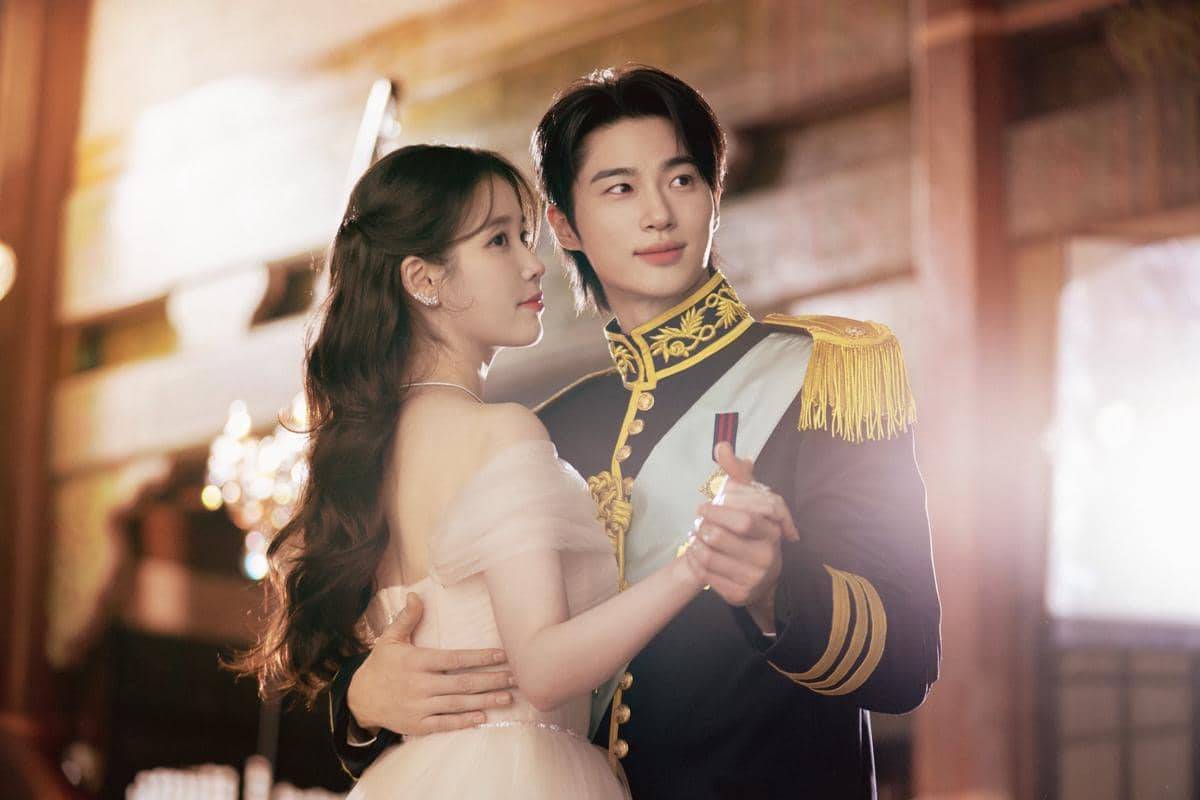 5 Alasan Nonton Drakor Perfect Crown, IU-Byeon Woo Seok Curi Perhatian