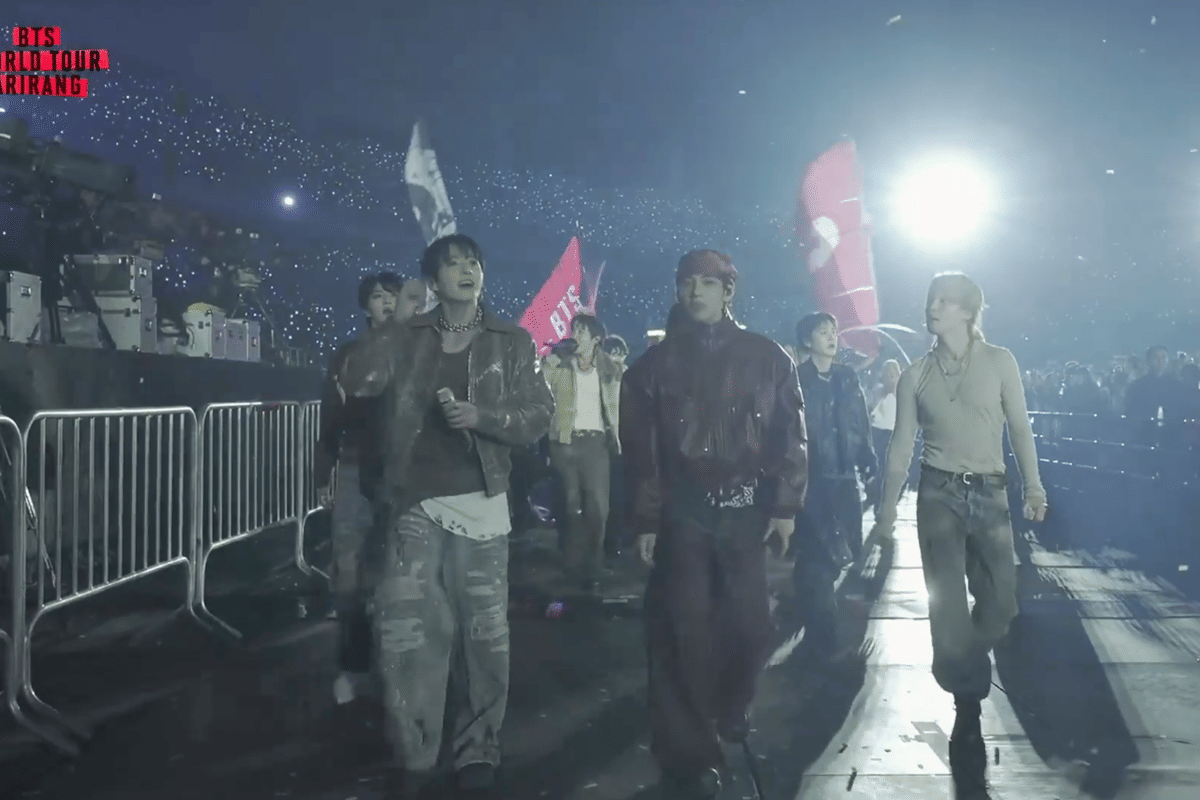 BTS di konser ARIRANG (dok. Weverse/BTS)