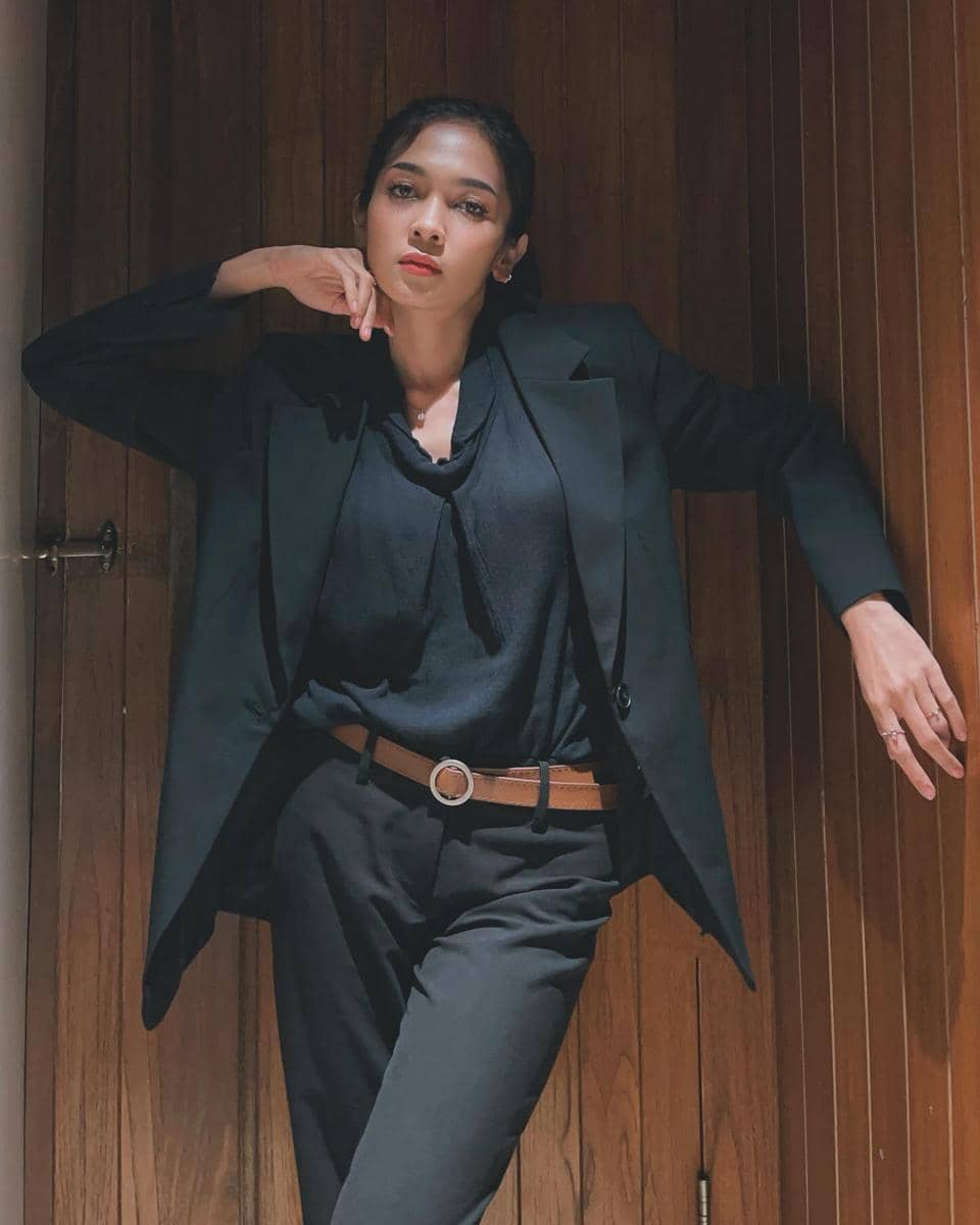 OOTD Lindi Fitriyana, Istri Virgoun