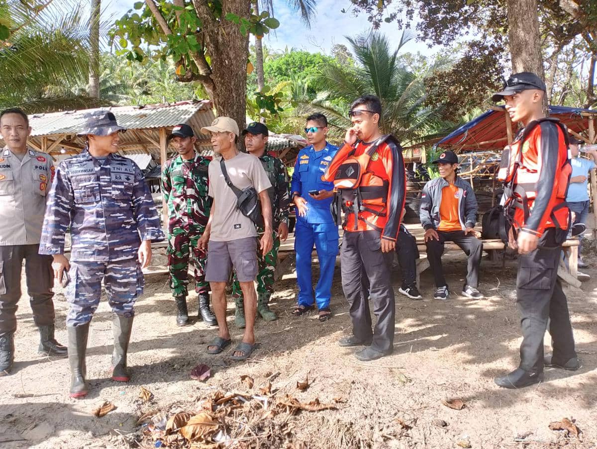 Wisatawan Asal China Hilang Terseret Ombak di Pantai Cikeusal Lebak