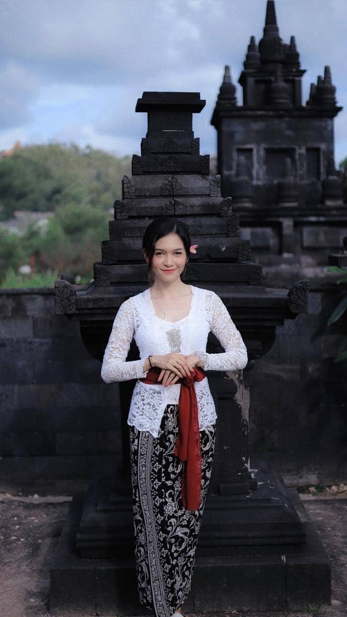 OOTD Lindi Fitriyana, Istri Virgoun