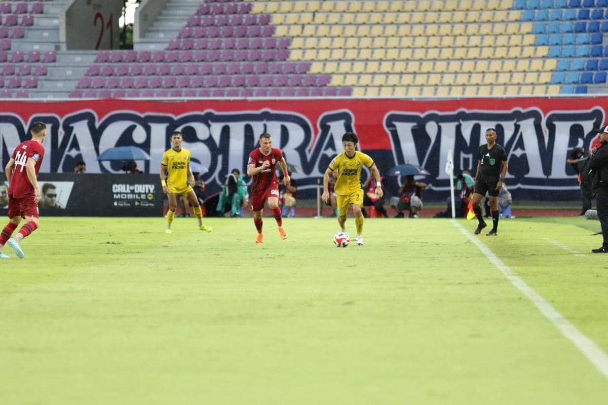 Semen Padang FC vs Persis Solo