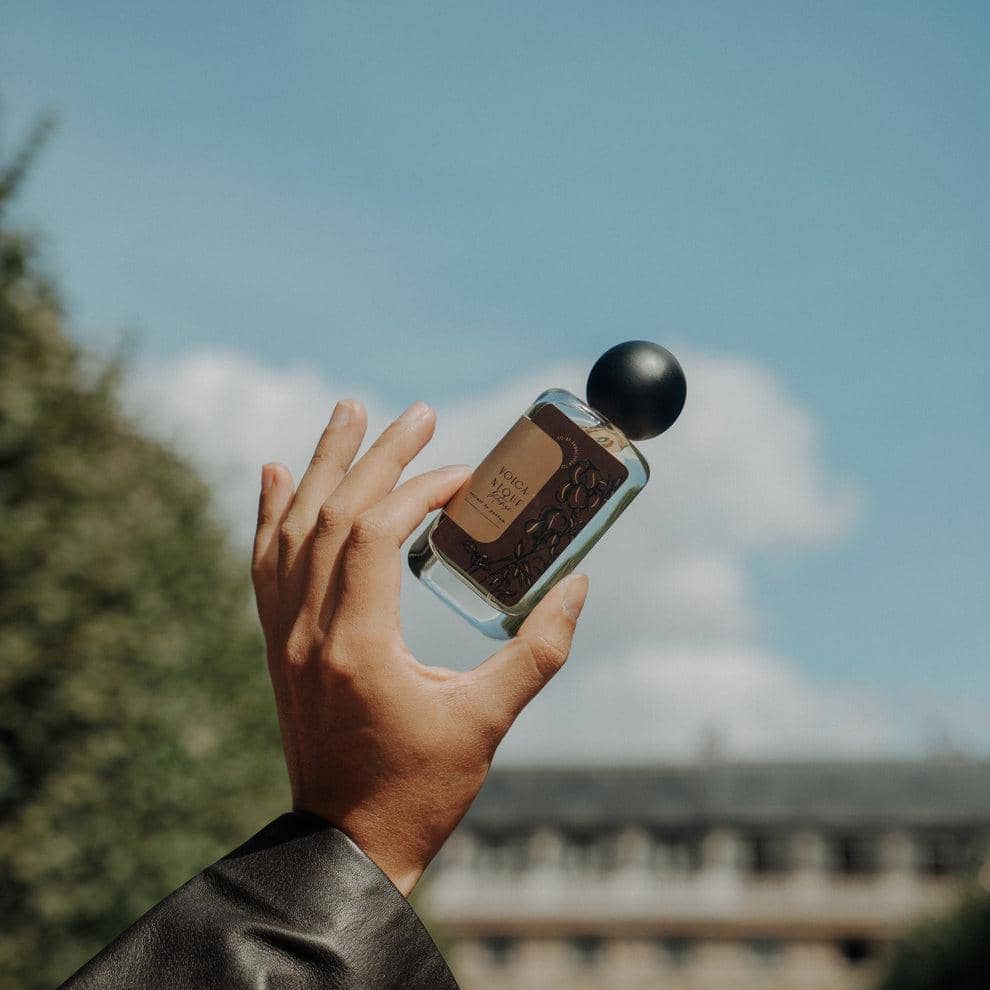 Être Parfums Volcanique Intense