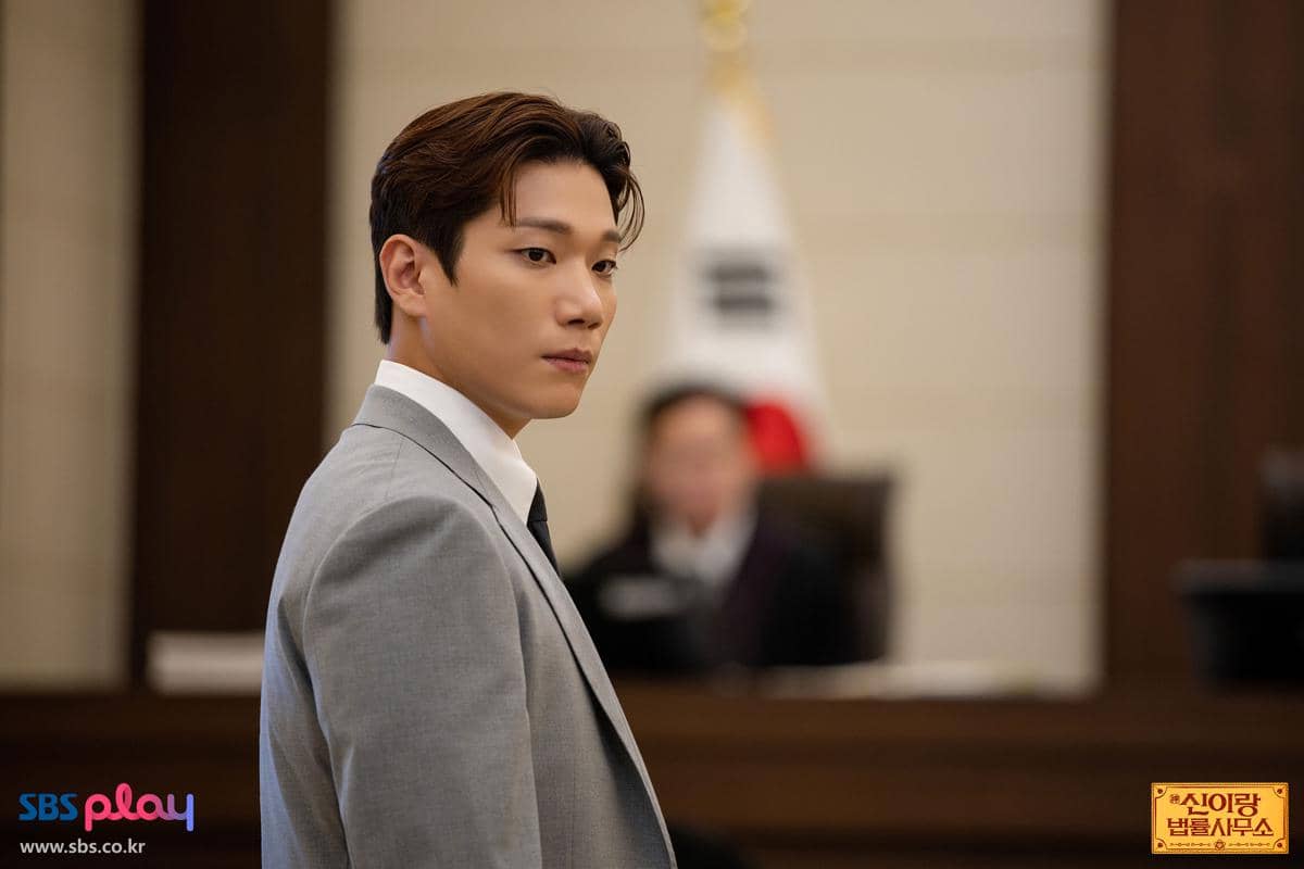 still cuts drama Phantom Lawyer