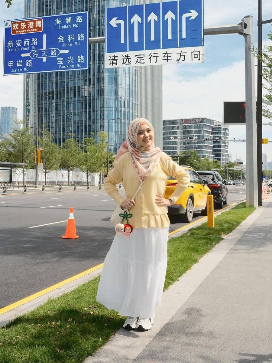 OOTD Nuansa Kuning ala Adhiva Amalia