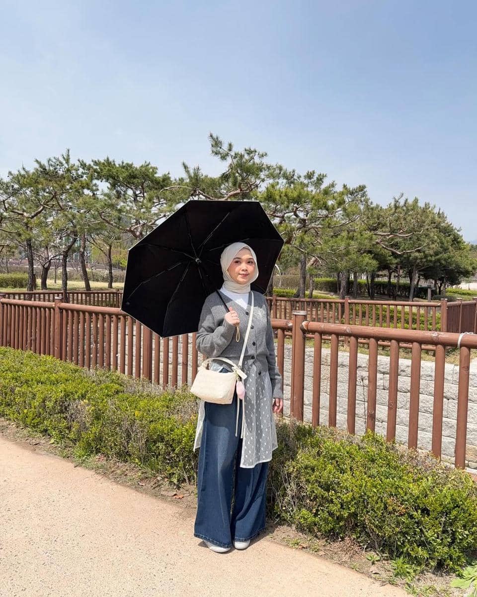 OOTD Sneakers ala Adhiva Amalia