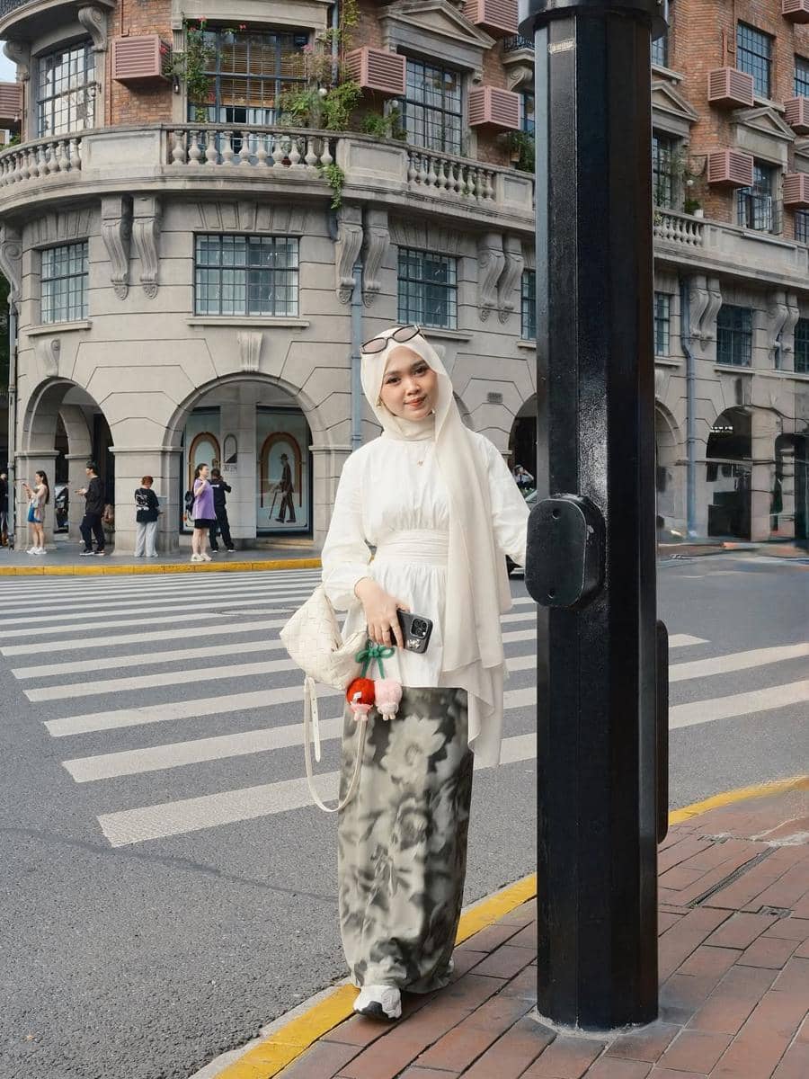 OOTD Sneakers ala Adhiva Amalia