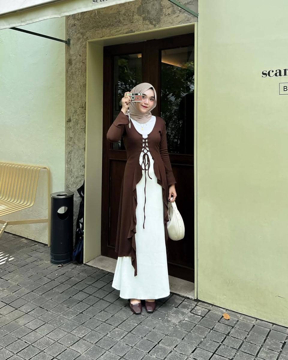 OOTD Nuansa Cokelat ala Deya Aletha