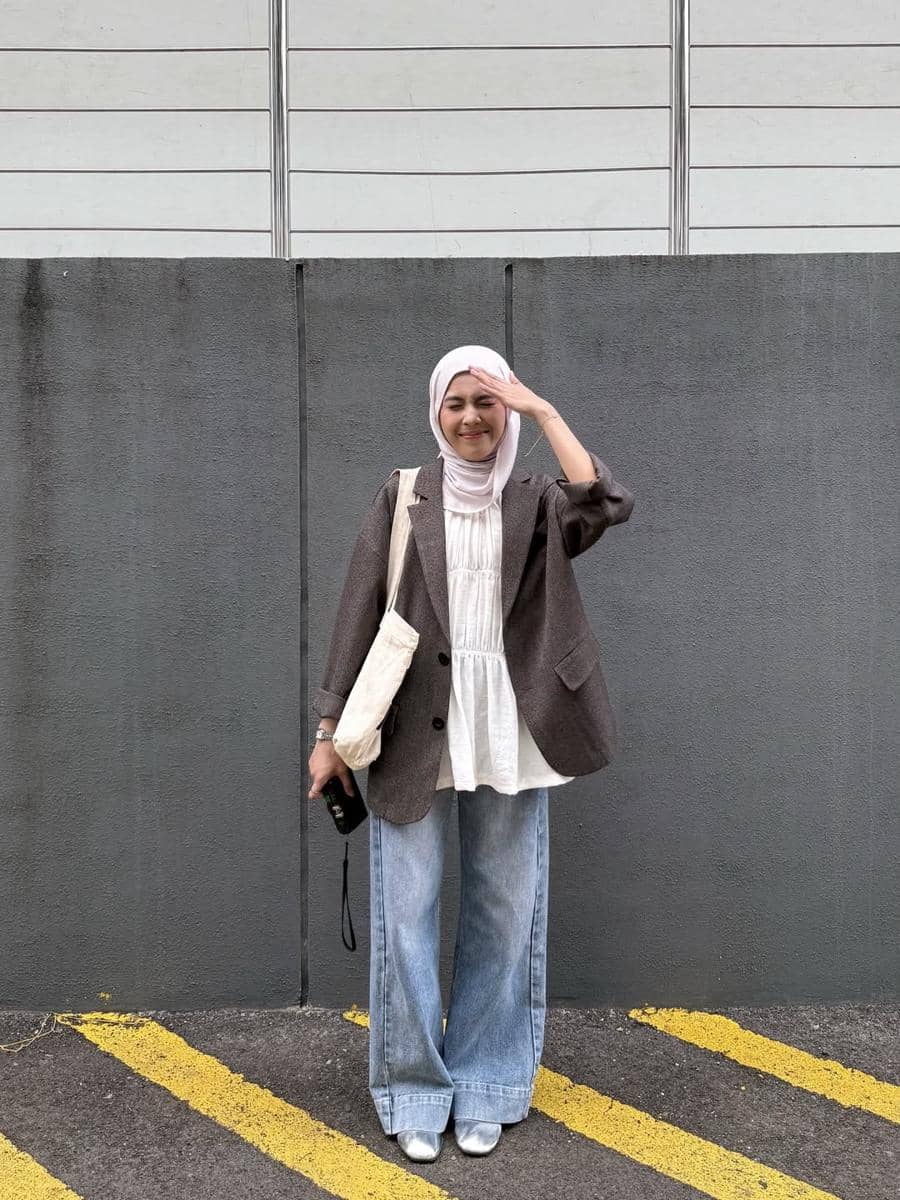 OOTD Blue Jeans ala Rahmi Apria