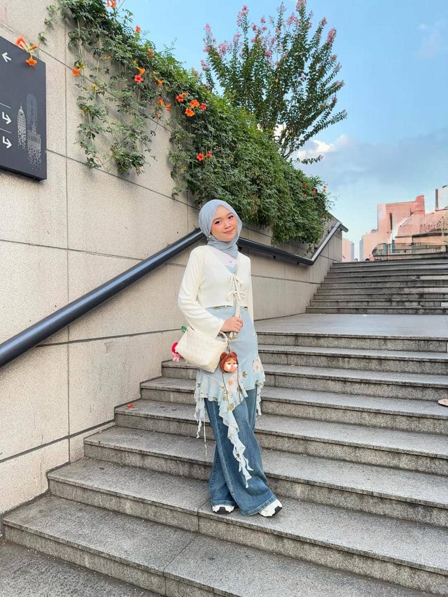 OOTD Sneakers ala Adhiva Amalia