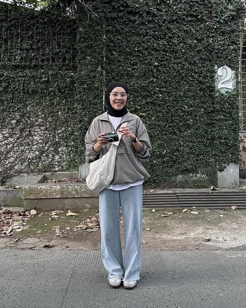 OOTD Blue Jeans ala Rahmi Apria