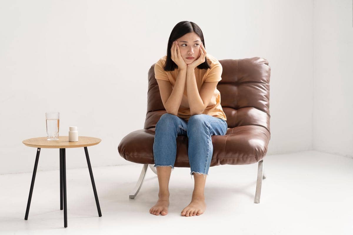 5 Momen Random yang Bikin Kamu Overthinking Sendiri