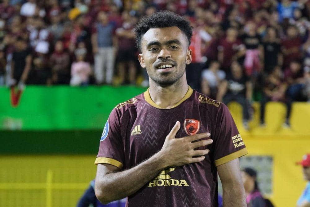 Mantan pemain PSM Makassar, Yakob Sayuri