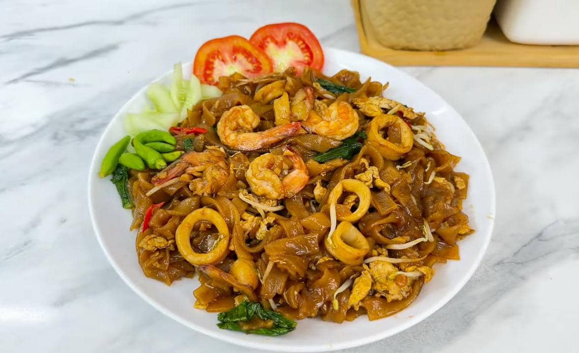 [QUIZ] Pilih Mi Telor atau Kwetiau, Kamu Cocoknya Masak Ini!