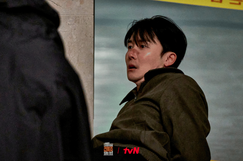 Kim Jun Han di drama Mad Concrete Dreams