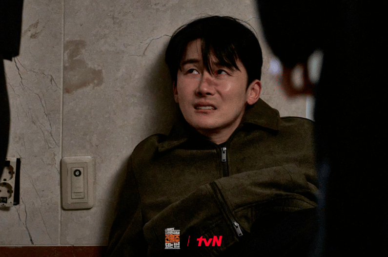 Kim Jun Han di drama Mad Concrete Dreams