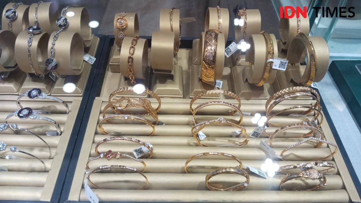 Emas Perhiasan (IDN Times/Feny Maulia Agustin)
