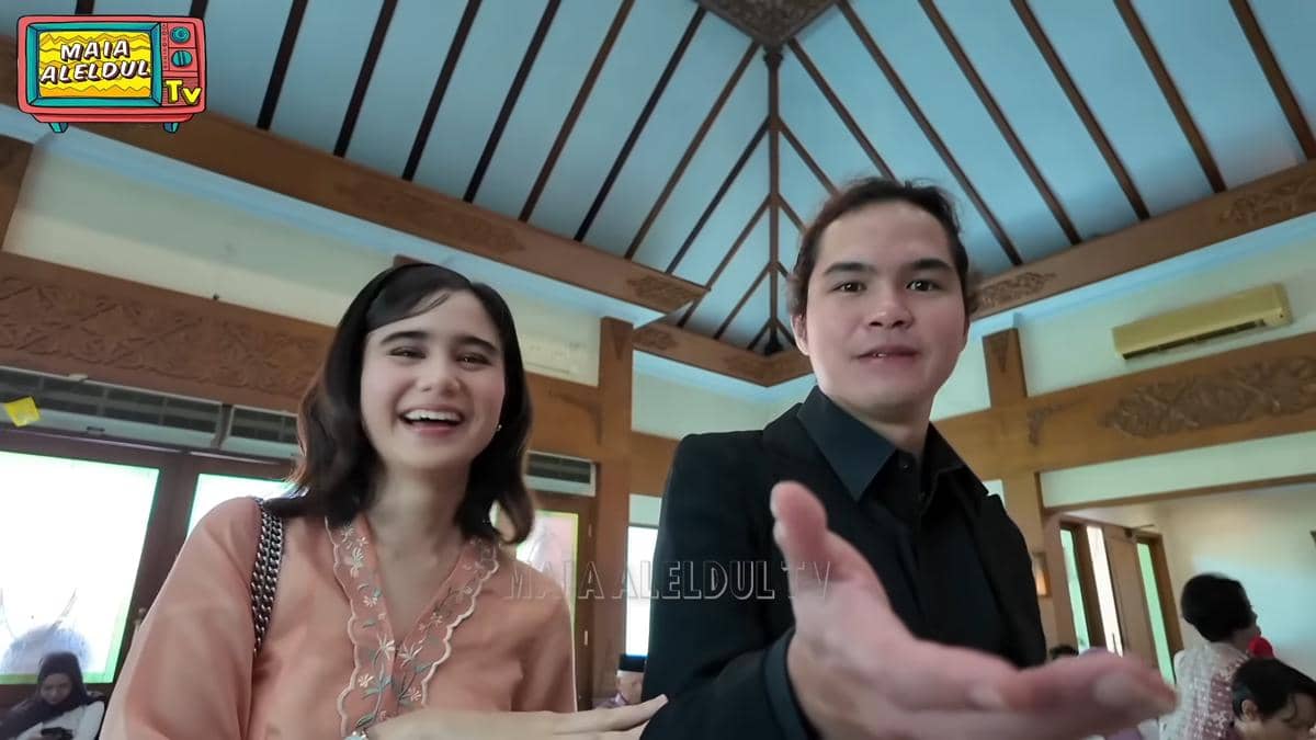 Tissa Biani dan Dul Jaelani di acara pernikahan keluarga