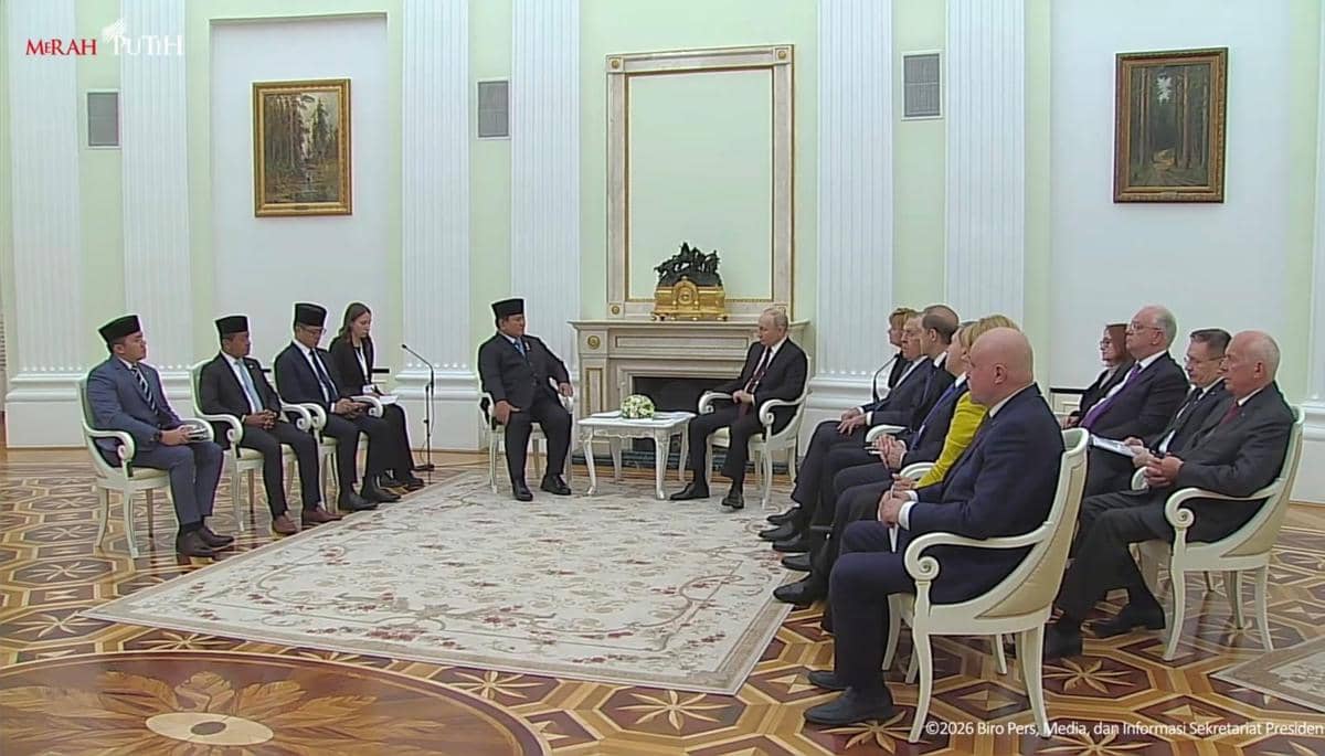 Prabowo dan Putin Bertemu di Moskow, Bahas Ekonomi hingga Milter