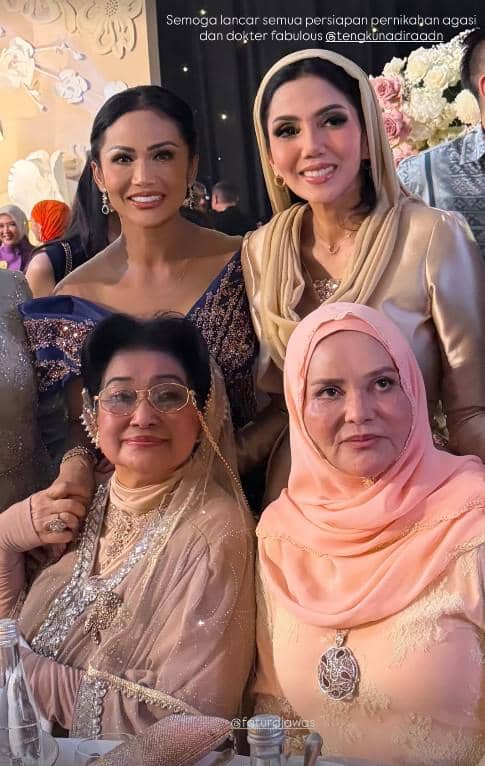 Tamu Artis di Pernikahan Teuku Rassya dan Cleantha Islan (instagram.com/krisdayantilemos)