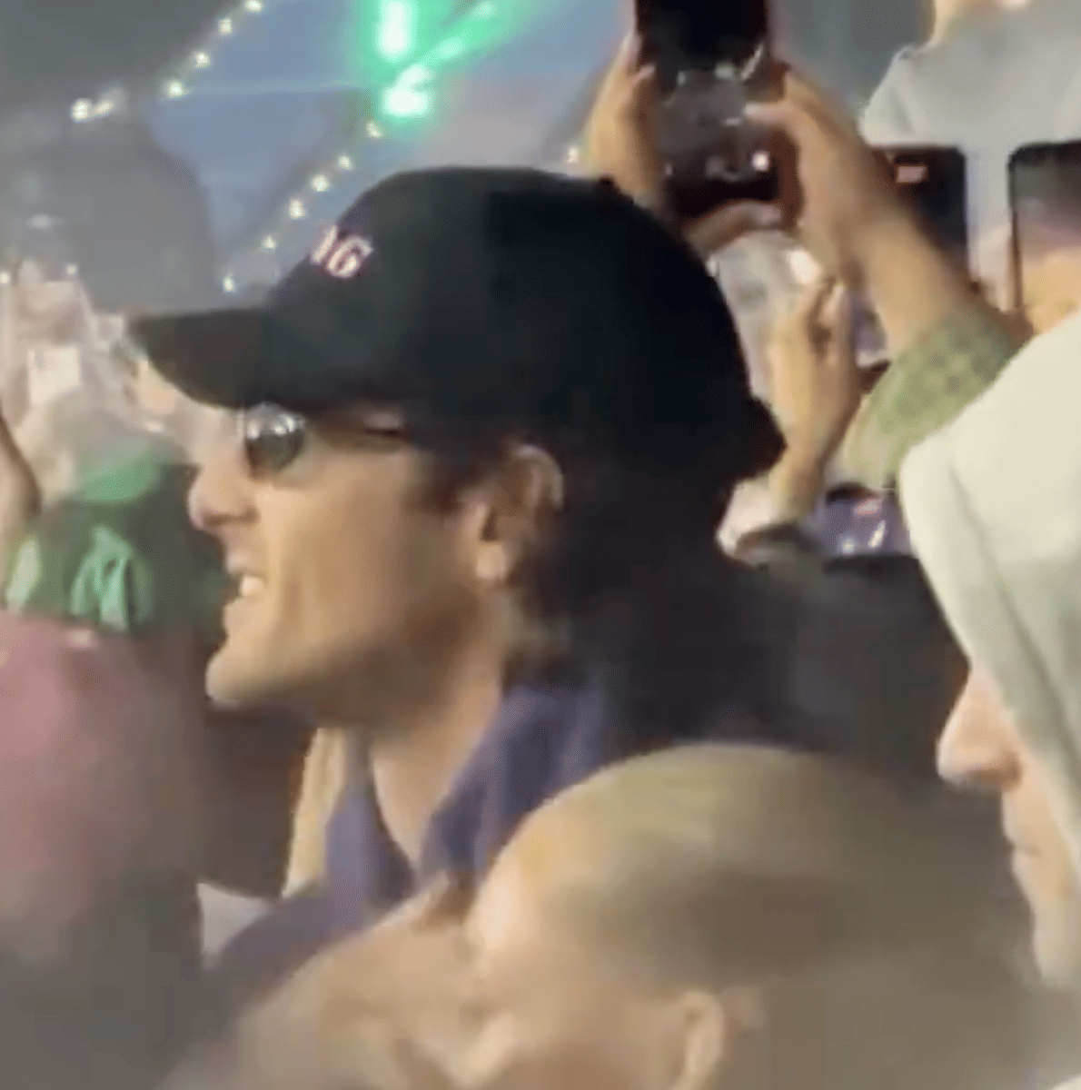 Jacob Elordi nonton Justin Bieber di Coachella 2026