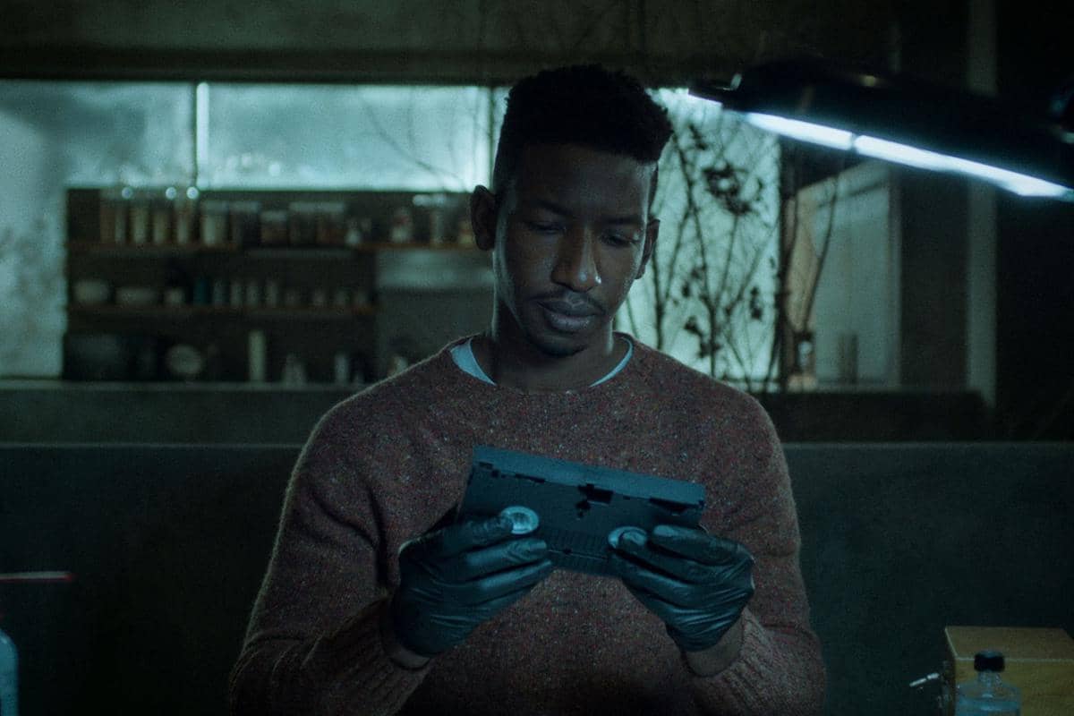 adegan dalam serial Archive 81