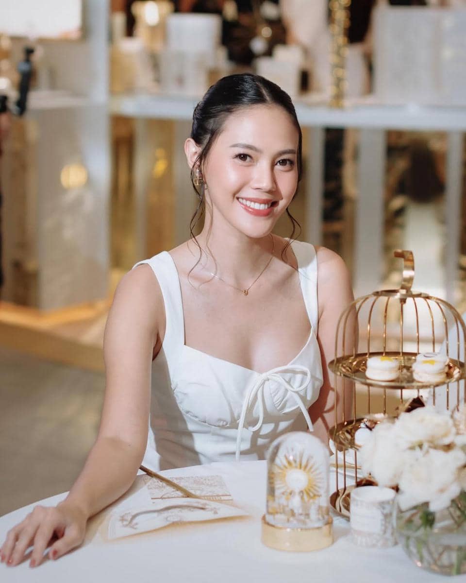 referensi makeup natural buat daily ala Della Dartyan