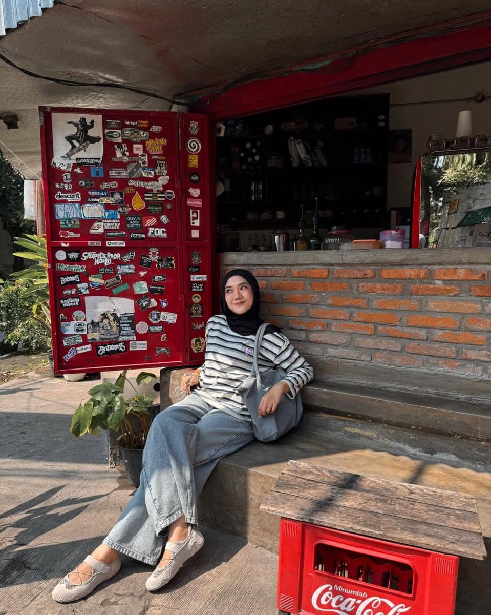 OOTD Atasan Striped ala Lupita Dewi