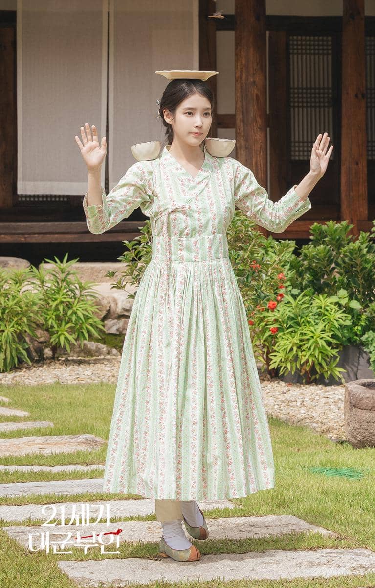 still cuts drama Perfect Crown