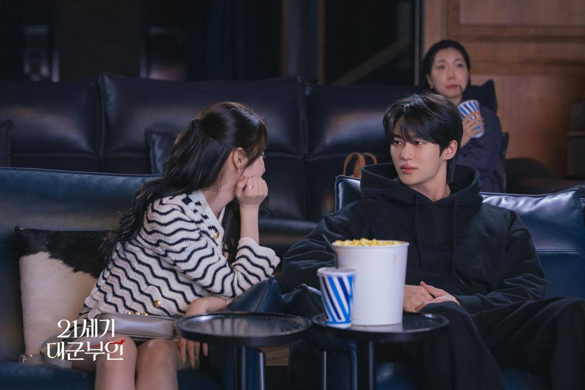 still cuts drama Perfect Crown