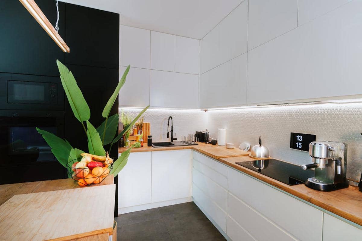 5 Cara Membuat Dapur Minimalis Terlihat Mahal Meski Bujet Terbatas
