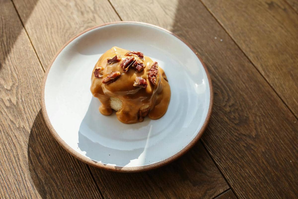 ilustrasi butter pecan ice cream