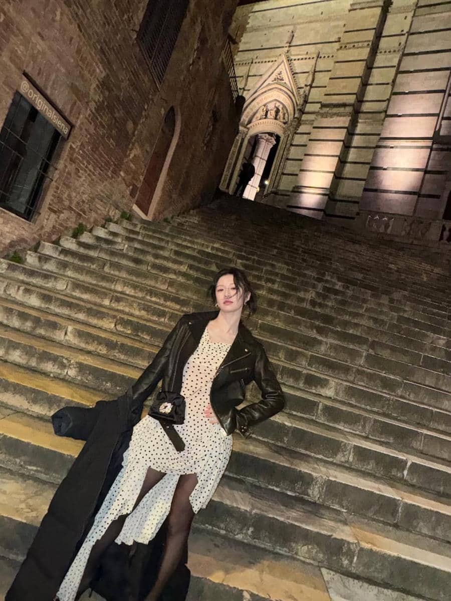 Inspirasi gaya ala Go Youn Jung 