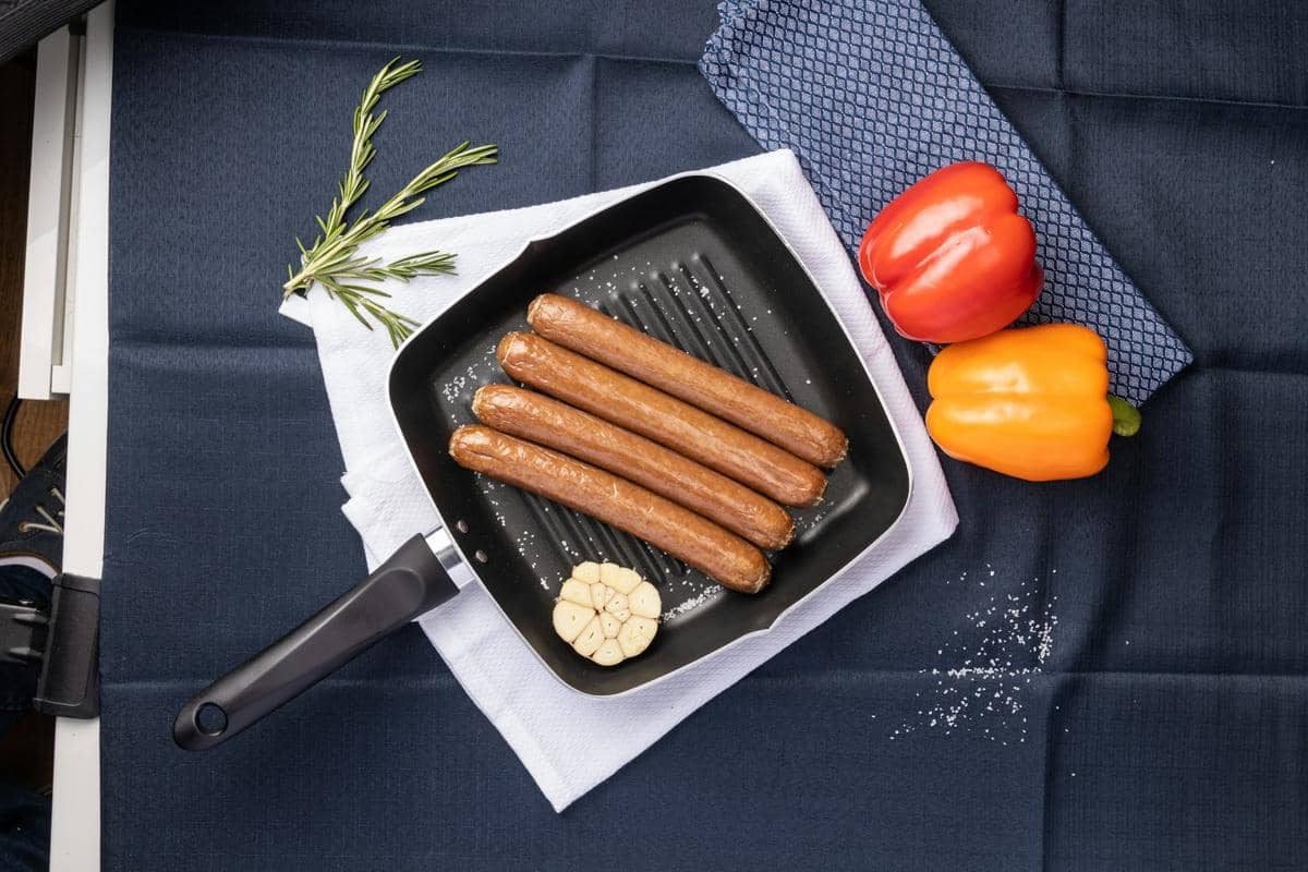 ilustrasi membuat sosaeji yachae bokkeum