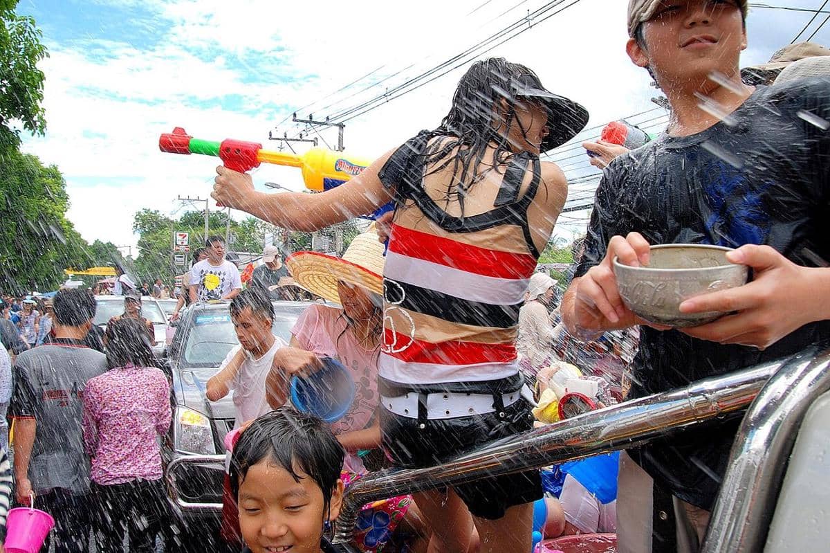 ilustrasi Festival Songkran