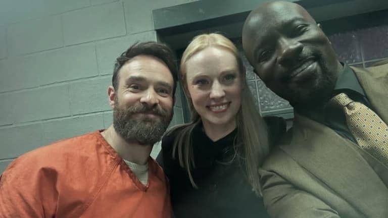 Charilie Cox, Deborah Ann Woll, dan Mike Colter di set syuting serial Daredevil: Born Again Season 3