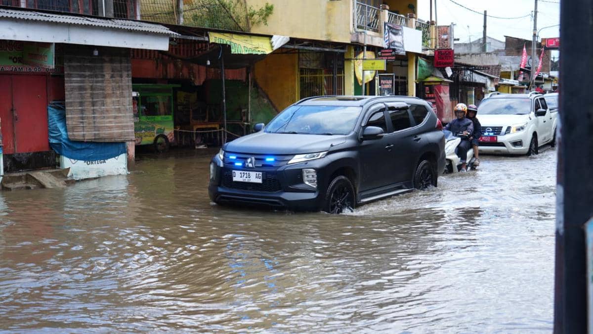 Kabupaten Bandung Masih Dikepung Banjir, Puluhan Ribu Warga Terdampak