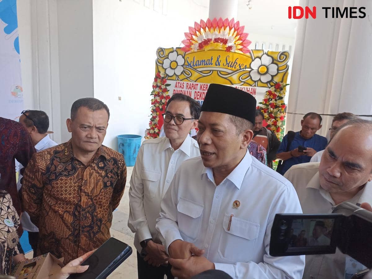 Menkop Ferry Juliantono Sebut Koperasi 30 Tahun Kalah Sama BUMN