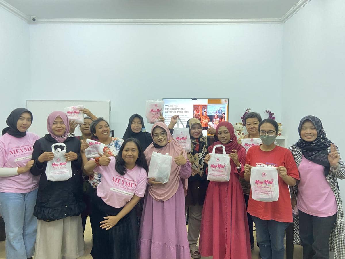 Mey Mey goes to Kampoeng