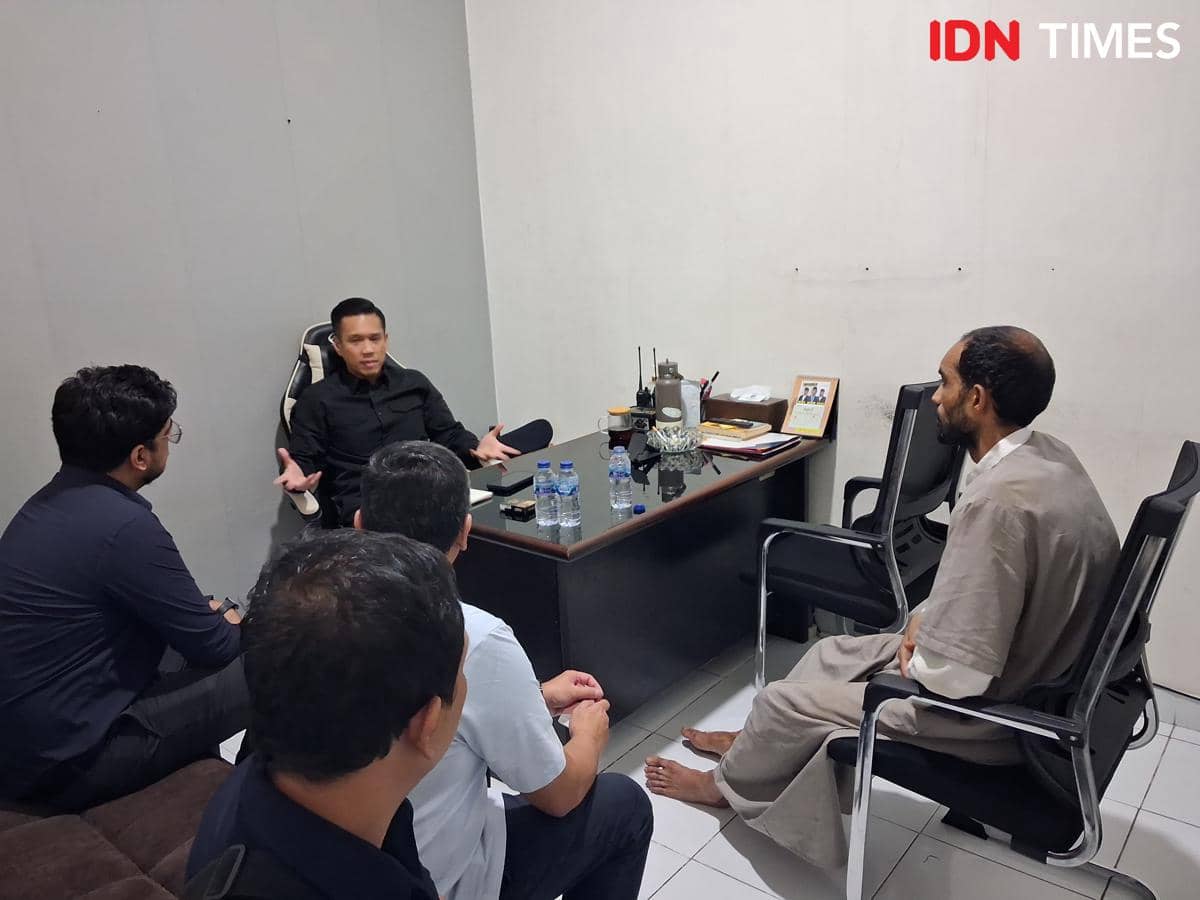 WNA Pakistan mengamuk di Tangerang diamankan petugas Imigrasi