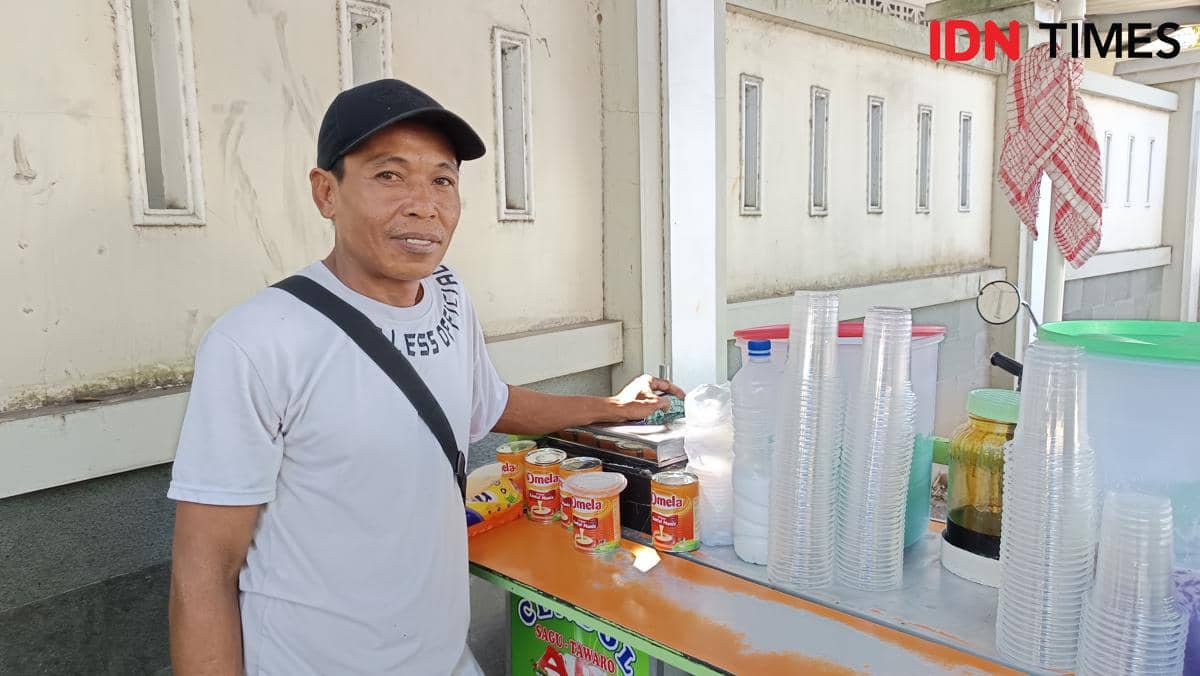 Harga Plastik Naik, Penjual Cendol di Makassar Tetap Tahan Harga Jual