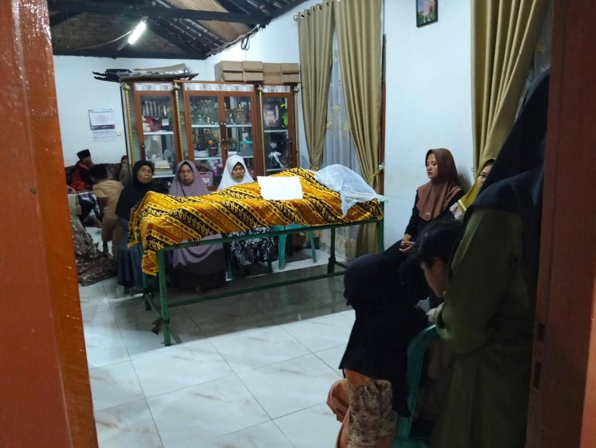 Tragis! Pasutri Tersambar Petir di Pesawaran, Istri Meninggal