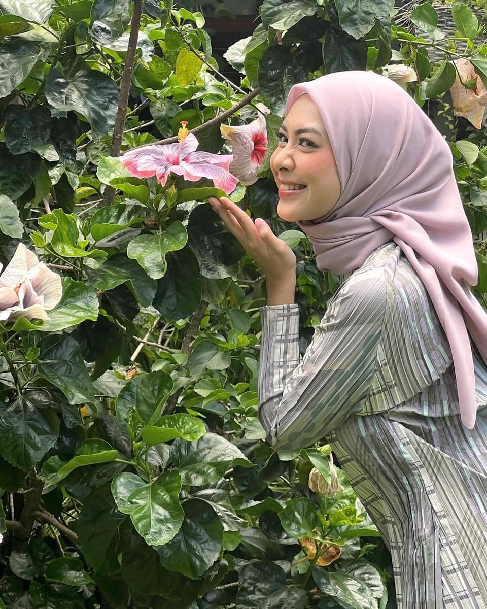 ide makeup kondangan simpel ala selebgram Dianty Annisa
