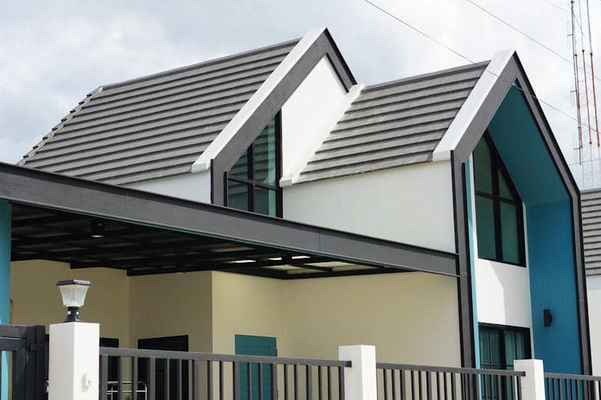 7 Jenis Atap Rumah yang Tidak Panas, Adem Seharian!